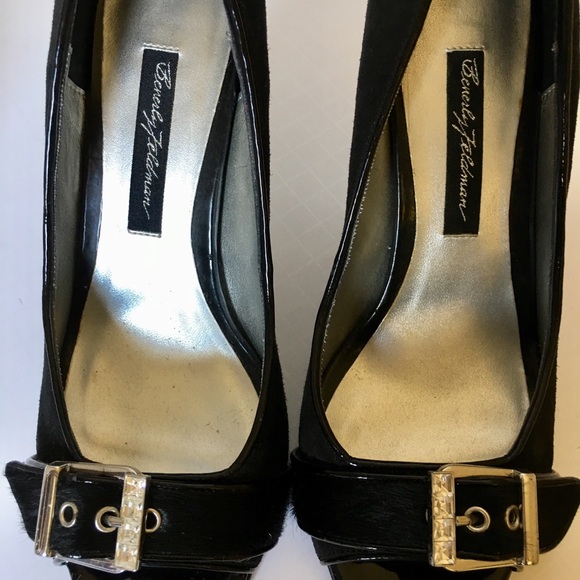 HALF PRICE SALE - Beverly Feldman Peek Toe Pumps - Picture 3 of 6